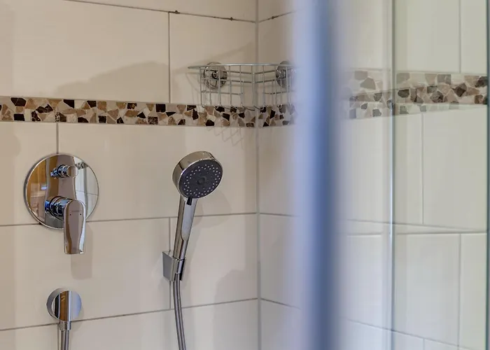 Kraus Eibsee アパート グライナウ